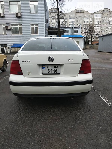 Volkswagen Jetta 2002  випуску Дніпро з двигуном 2 л  седан механіка за 3850 долл. 