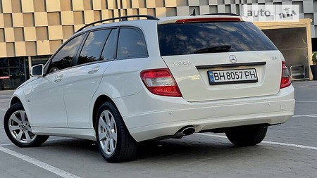 Mercedes-Benz C 220 2010  випуску Одеса з двигуном 2.1 л дизель універсал автомат за 11200 долл. 