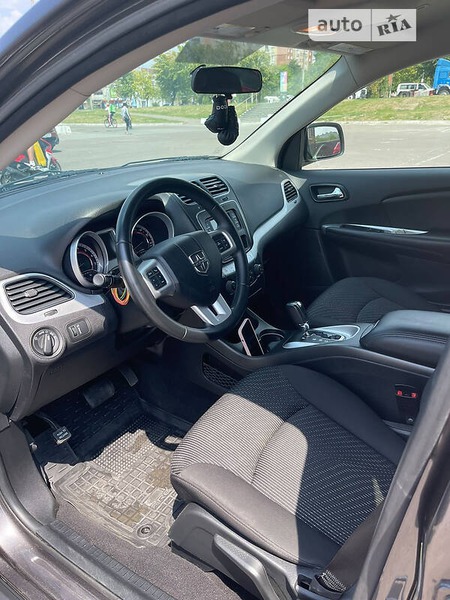 Dodge Journey 2018  випуску Львів з двигуном 2.4 л бензин позашляховик автомат за 12500 долл. 