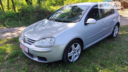 Volkswagen Golf 2005  випуску Луцьк з двигуном 1.4 л бензин хэтчбек механіка за 5200 долл. 