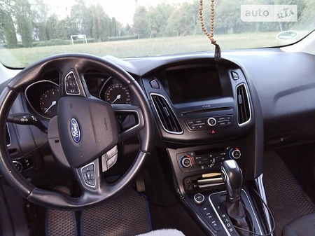 Ford Focus 2016  випуску Луцьк з двигуном 1.5 л дизель універсал автомат за 12000 долл. 