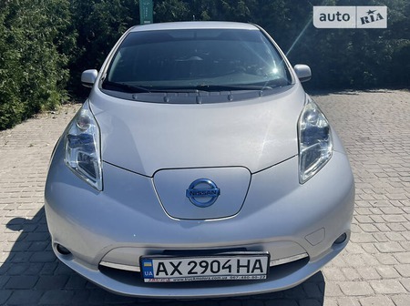 Nissan Leaf 2013  випуску Харків з двигуном 0 л електро хэтчбек автомат за 11900 долл. 