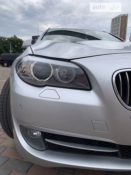 BMW 520 2011  випуску Київ з двигуном 2 л дизель універсал автомат за 13100 долл. 