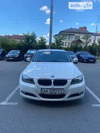 BMW 320 2011 Київ 2 л  седан автомат к.п.