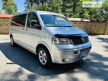 Volkswagen Caravelle 2009  випуску Чернівці з двигуном 1.9 л дизель мінівен механіка за 12950 долл. 