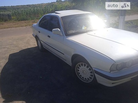 BMW 520 1990  випуску Миколаїв з двигуном 2 л  седан механіка за 2200 долл. 