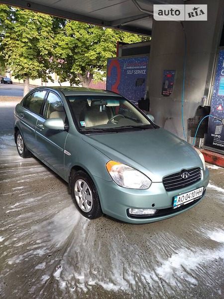 Hyundai Accent 2007  випуску Ужгород з двигуном 1.5 л дизель седан механіка за 3900 долл. 