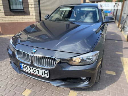 BMW 328 2013  випуску Вінниця з двигуном 2 л дизель купе автомат за 16300 долл. 