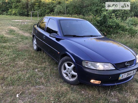 Opel Vectra 1996  випуску Івано-Франківськ з двигуном 2 л дизель седан механіка за 2470 долл. 