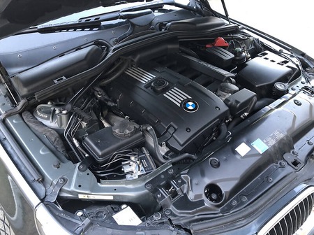 BMW 523 2007  випуску Тернопіль з двигуном 2.5 л бензин седан автомат за 8500 долл. 