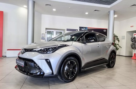 Toyota C-HR 2023  випуску Одеса з двигуном 2 л гібрид кросовер автомат за 1552870 грн. 